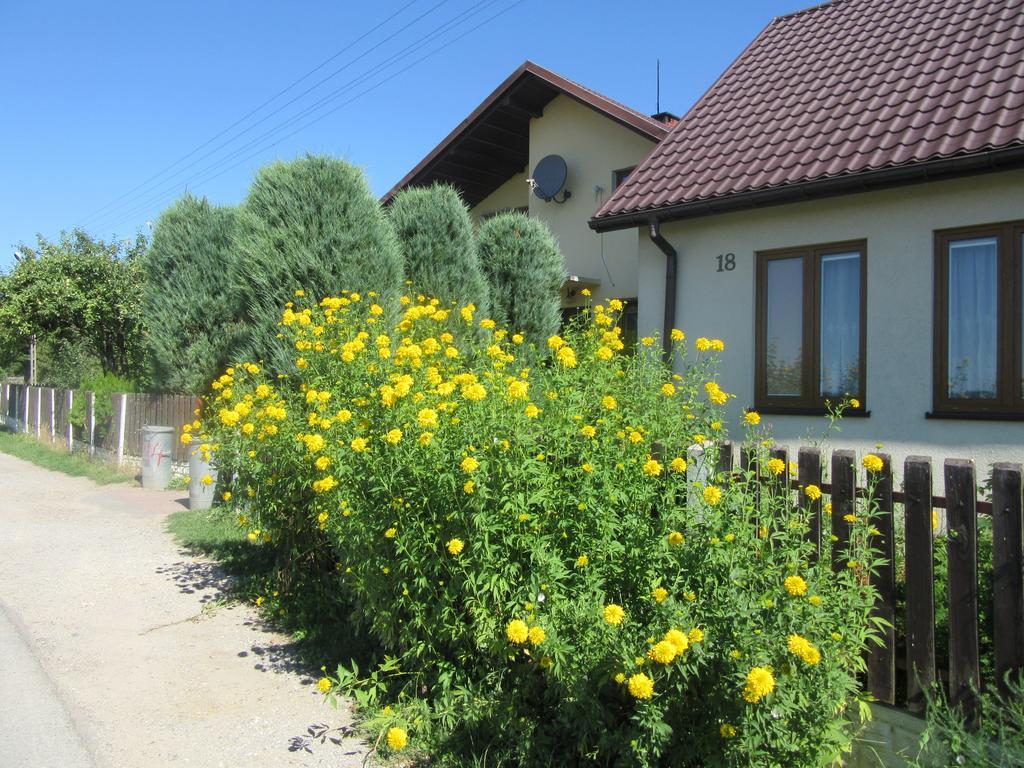 Gospodarstwo Agroturystyczno-Edukacyjne Gratka Celiny  Экстерьер фото